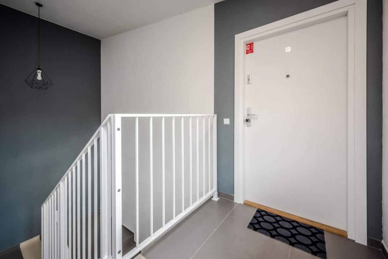 Modern Apartment Arizona Studio Old Town Dietla Balcony Краков Экстерьер фото
